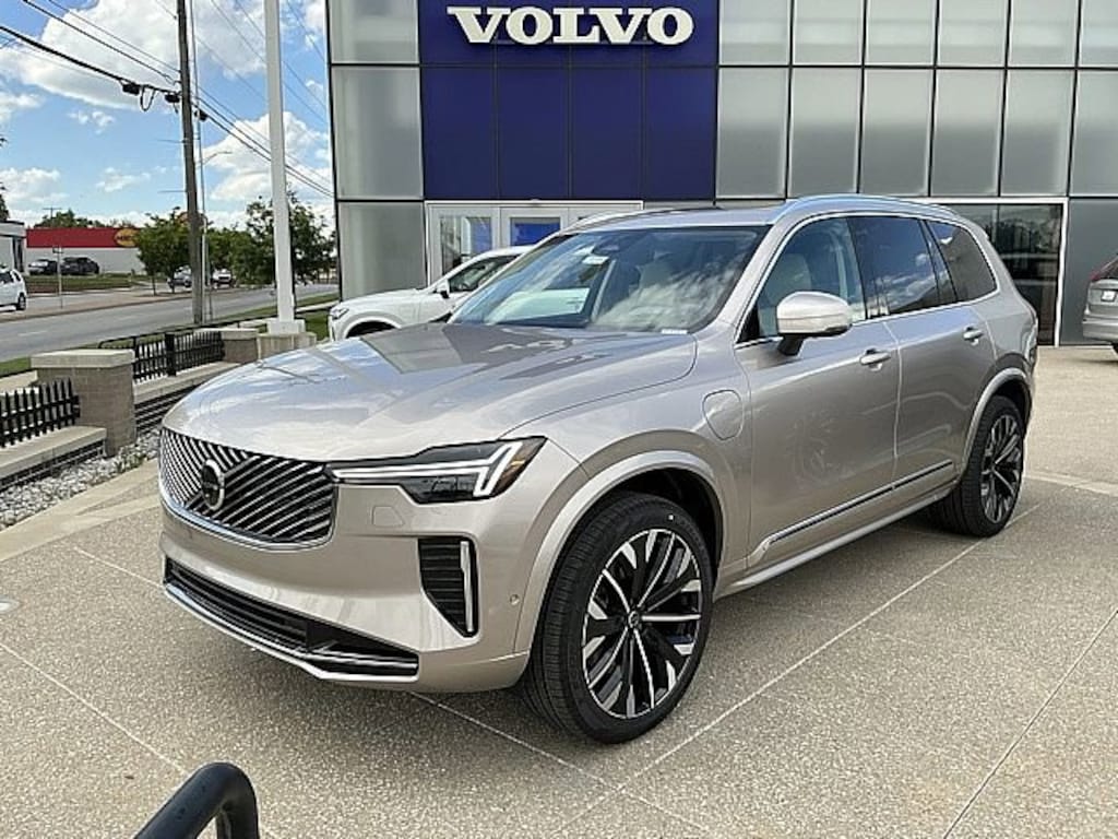 New 2026 Volvo XC90 plug-in hybrid T8 Ultra 7-Seater SUV