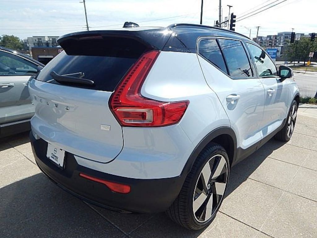 Certified 2024 Volvo XC40 Recharge Pure Electric Ultimate Twin eAWD Ultimate