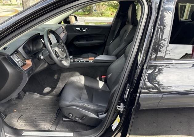 Used 2024 Volvo XC60 Plus with VIN YV4L12RL1R1756542 for sale in Kansas City