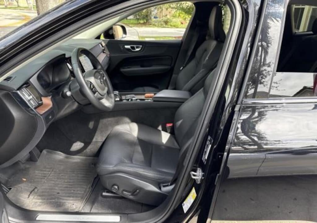 Used 2024 Volvo XC60 Plus Dark Theme SUV