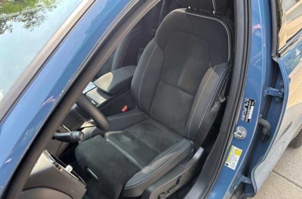 Used 2023 Volvo C40 Recharge Pure Electric Ultimate SUV