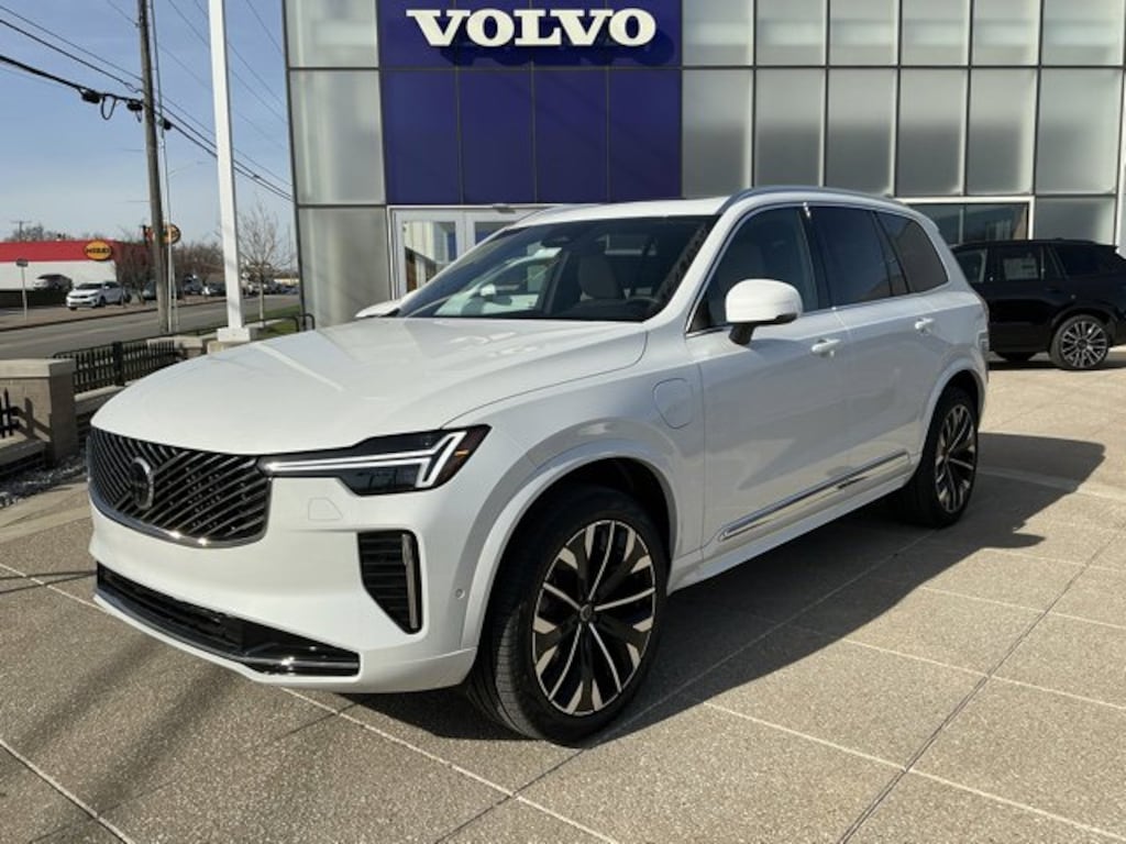 New 2026 Volvo XC90 plug-in hybrid T8 Plus 7-Seater SUV