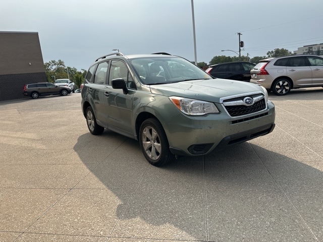 Used 2016 Subaru Forester i with VIN JF2SJABC2GH559386 for sale in Kansas City