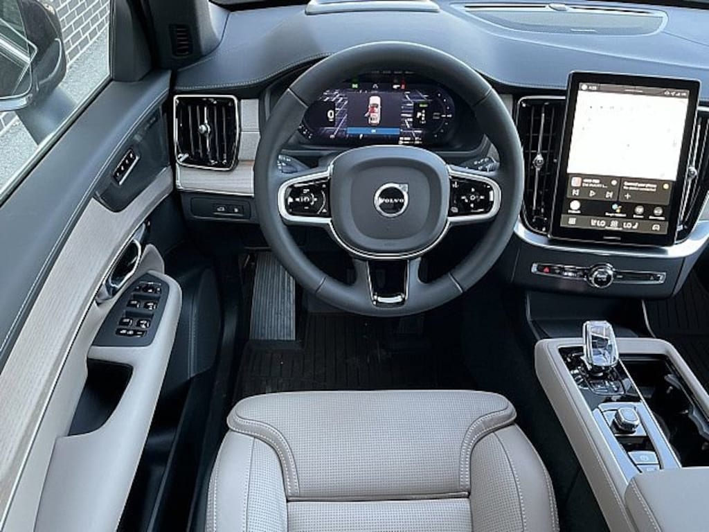 New 2026 Volvo XC90 plug-in hybrid T8 Ultra 7-Seater SUV