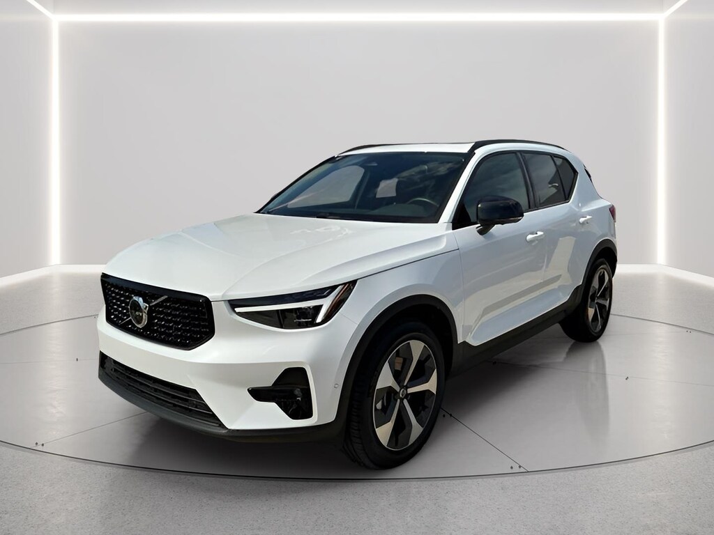 New 2026 Volvo XC40 B5 Plus SUV