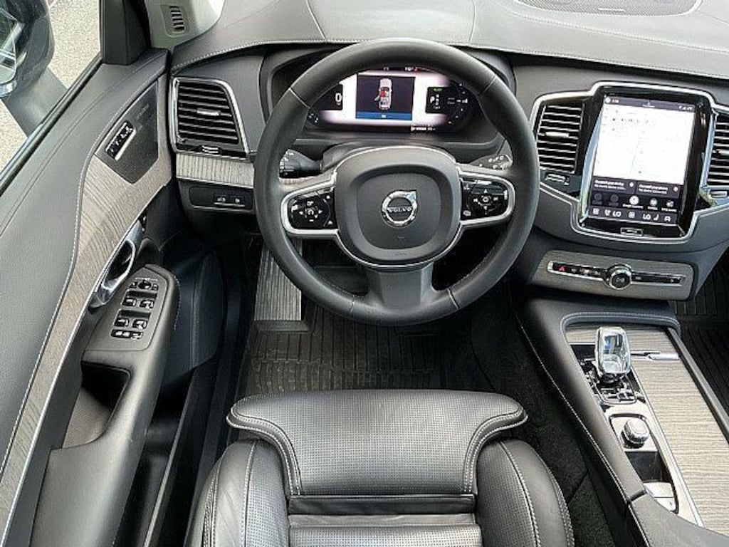 Certified 2023 Volvo XC90 Recharge Plug-In Hybrid Ultimate Dark Theme SUV
