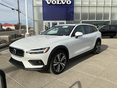 2026 Volvo V60 Cross Country B5 Plus AWD Wagon