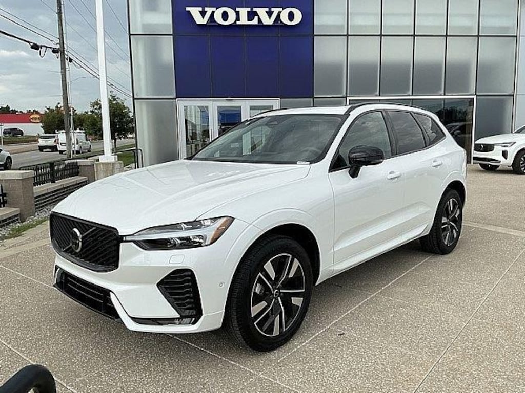 New 2026 Volvo XC60 B5 Plus SUV