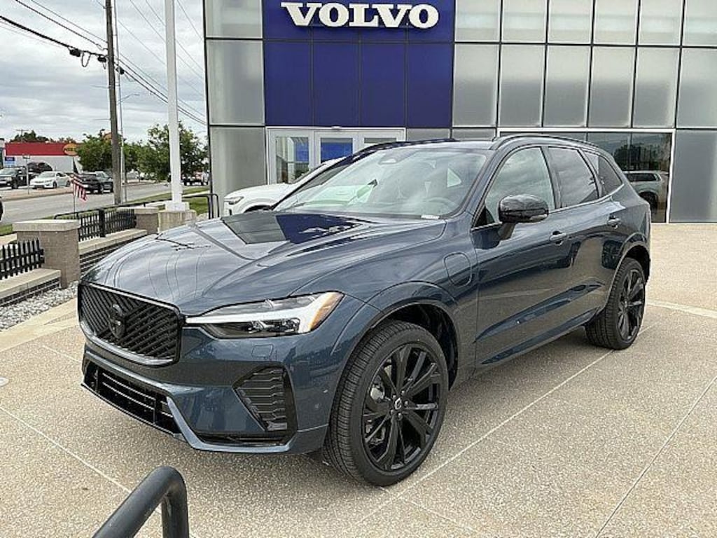 New 2026 Volvo XC60 plug-in hybrid T8 Ultra Black Edition SUV