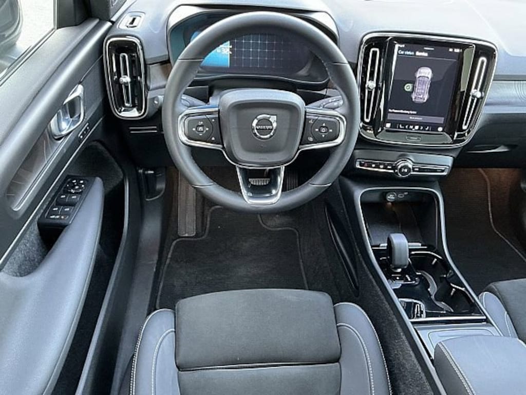 Certified 2023 Volvo C40 Recharge Pure Electric Plus Twin eAWD Plus