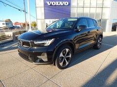 2025 Volvo XC40 B5 Core Bright Theme AWD SUV