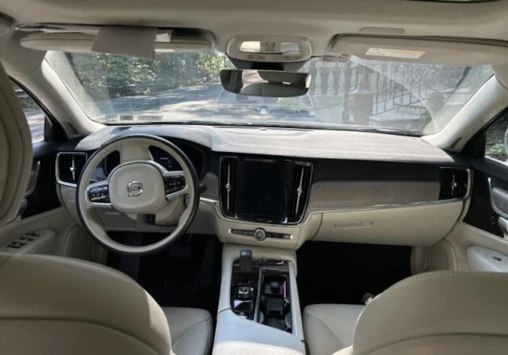 Used 2023 Volvo S90 Plus Sedan