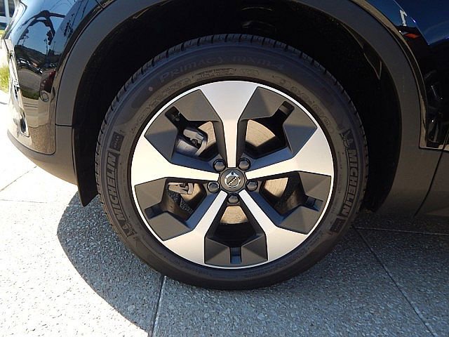 2026 Volvo XC40 Plus - Photo 10