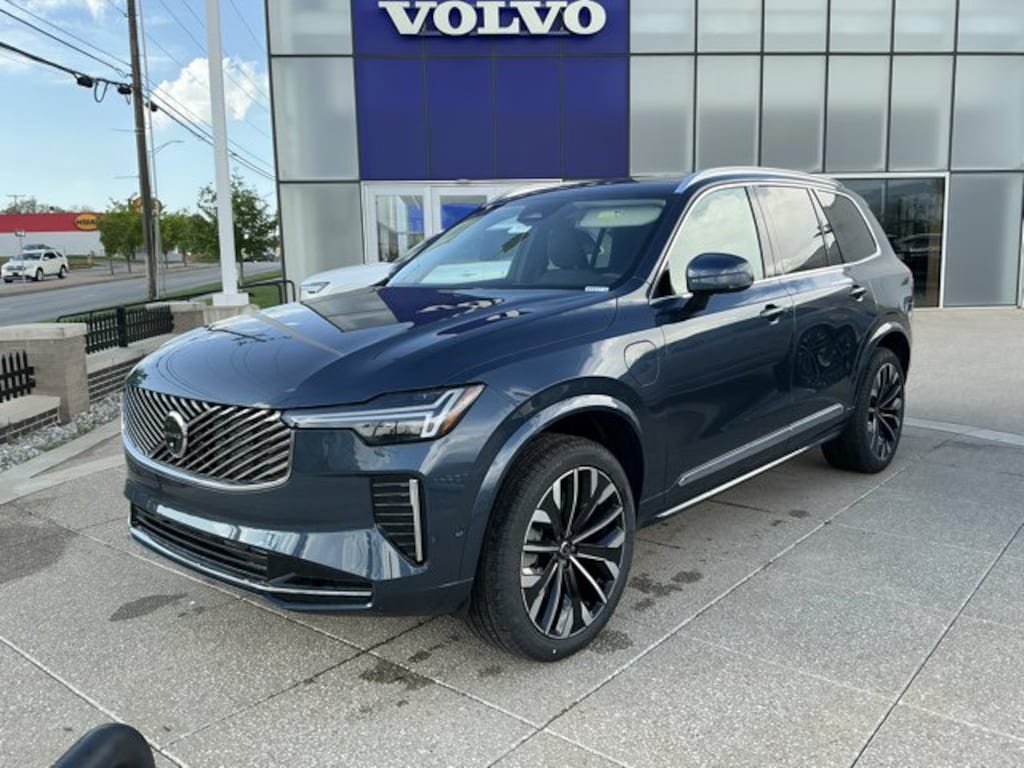 New 2026 Volvo XC90 plug-in hybrid T8 Plus 7-Seater SUV
