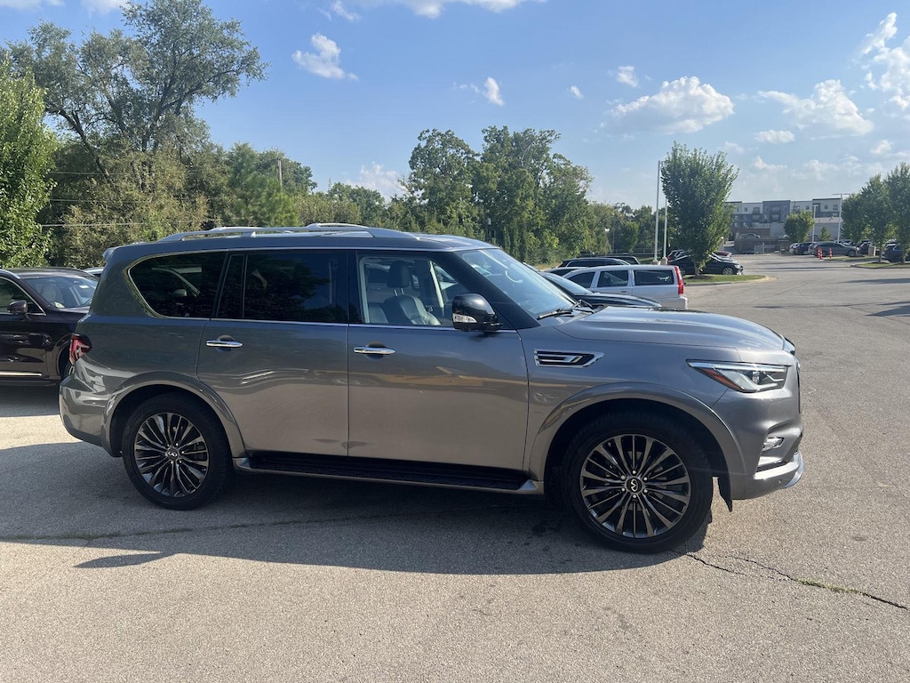 Used 2021 INFINITI QX80 Premium Select SUV