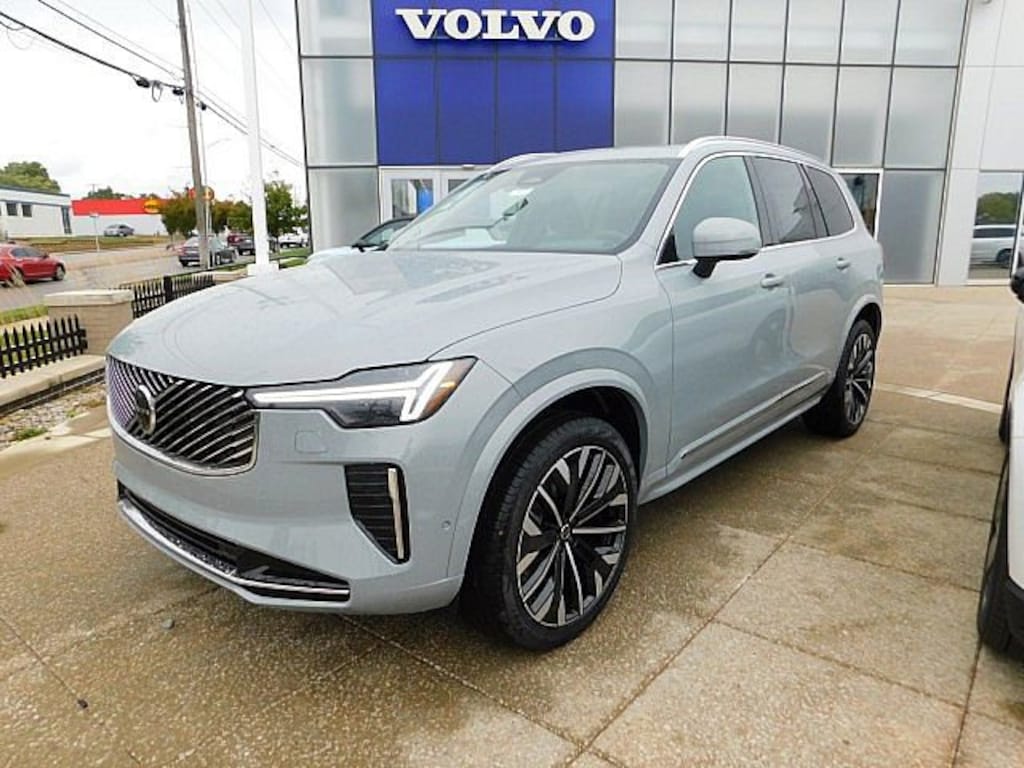 New 2026 Volvo XC90 B6 Plus 7-Seater SUV