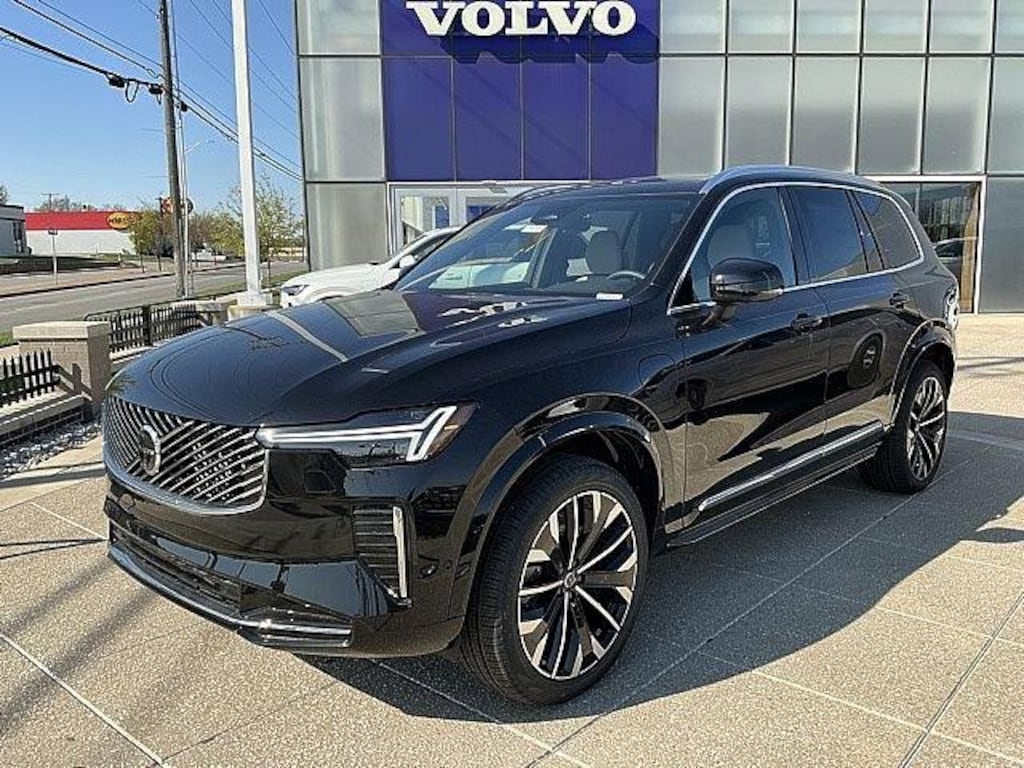 New 2026 Volvo XC90 plug-in hybrid T8 Plus 7-Seater SUV