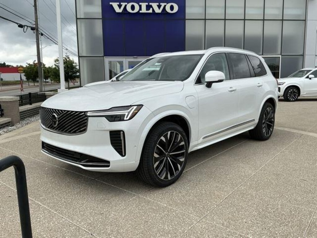 New 2026 Volvo XC90 plug-in hybrid T8 Ultra 7-Seater SUV