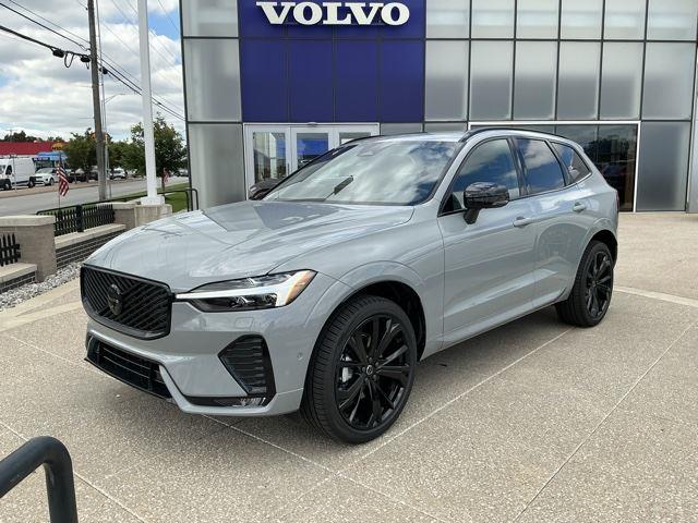 2026 Volvo XC60 B5 Ultra Black Edition Theme AWD's photo