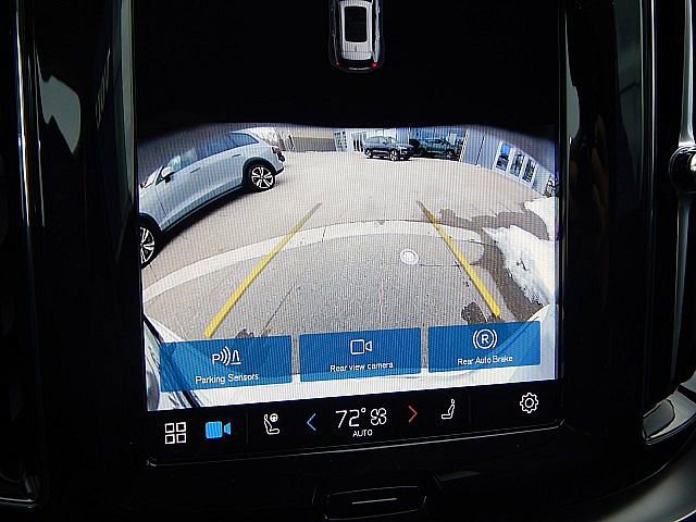 2025 Volvo XC60 Core - Photo 20
