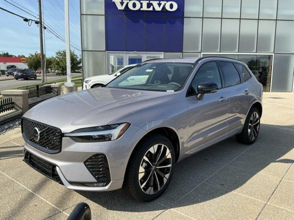 New 2026 Volvo XC60 B5 Plus SUV