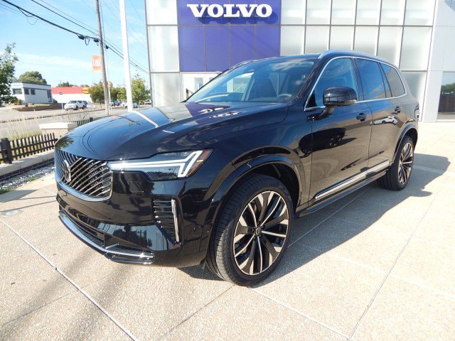 2026 Volvo XC90 Plus's photo