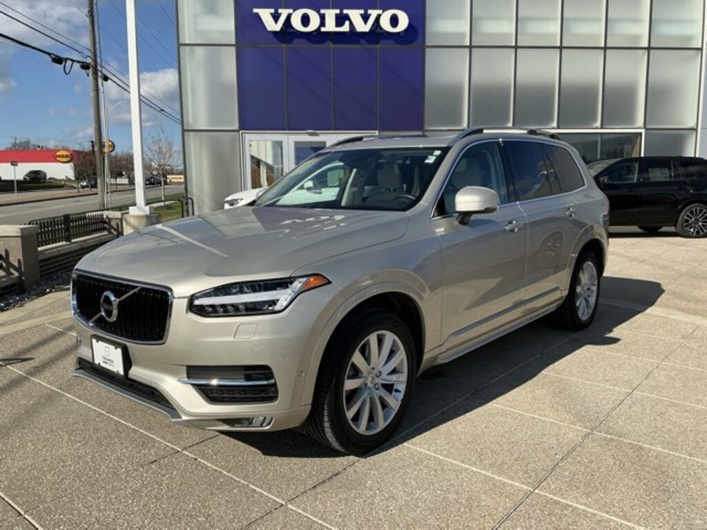 Used 2016 Volvo XC90 T6 Momentum AWD T6 Momentum