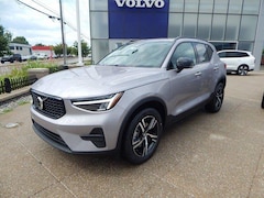 2026 Volvo XC40 B5 Core AWD SUV