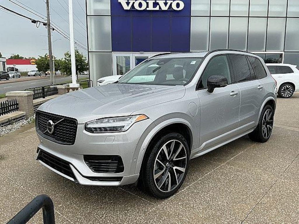 Certified 2023 Volvo XC90 Recharge Plug-In Hybrid Plus Dark Theme SUV