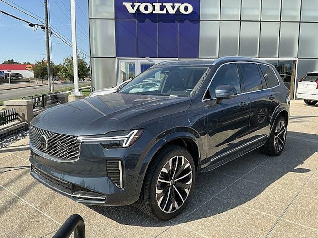 New 2026 Volvo XC90 plug-in hybrid T8 Plus 7-Seater SUV