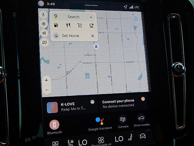 2026 Volvo XC40 Plus - Photo 18