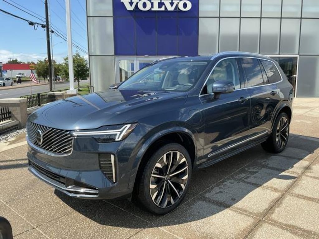 New 2026 Volvo XC90 plug-in hybrid T8 Ultra 7-Seater SUV