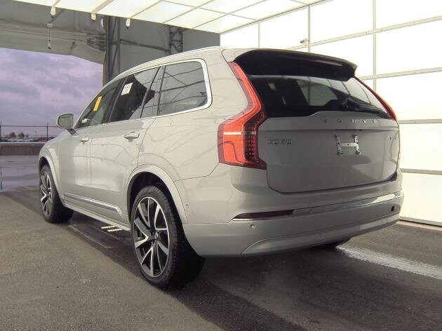2024 Volvo XC90 B5 AWD Plus photo 4