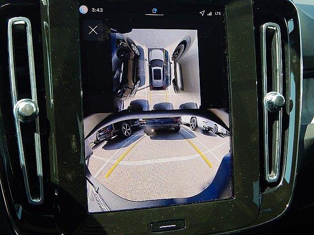 2026 Volvo XC40 Plus - Photo 20