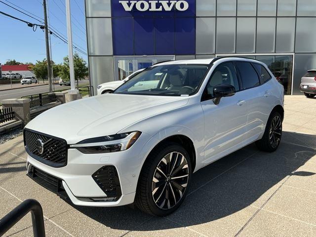 2026 Volvo XC60 B5 Ultra Dark AWD's photo