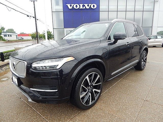 Used 2019 Volvo XC90 Inscription with VIN YV4BR0CL1K1511201 for sale in Kansas City