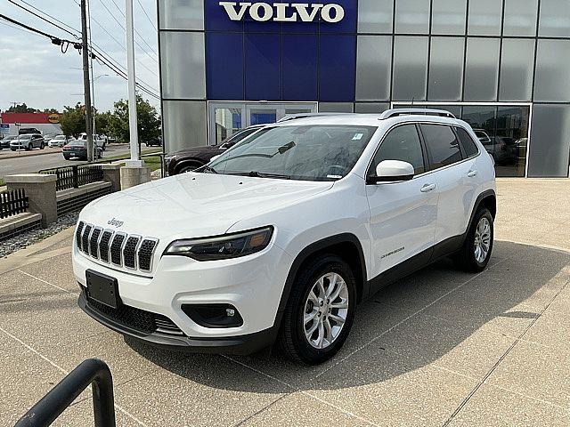 Used 2019 Jeep Cherokee Latitude with VIN 1C4PJLCB9KD373141 for sale in Kansas City