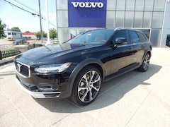 2025 Volvo V90 Cross Country B6 Ultra Wagon
