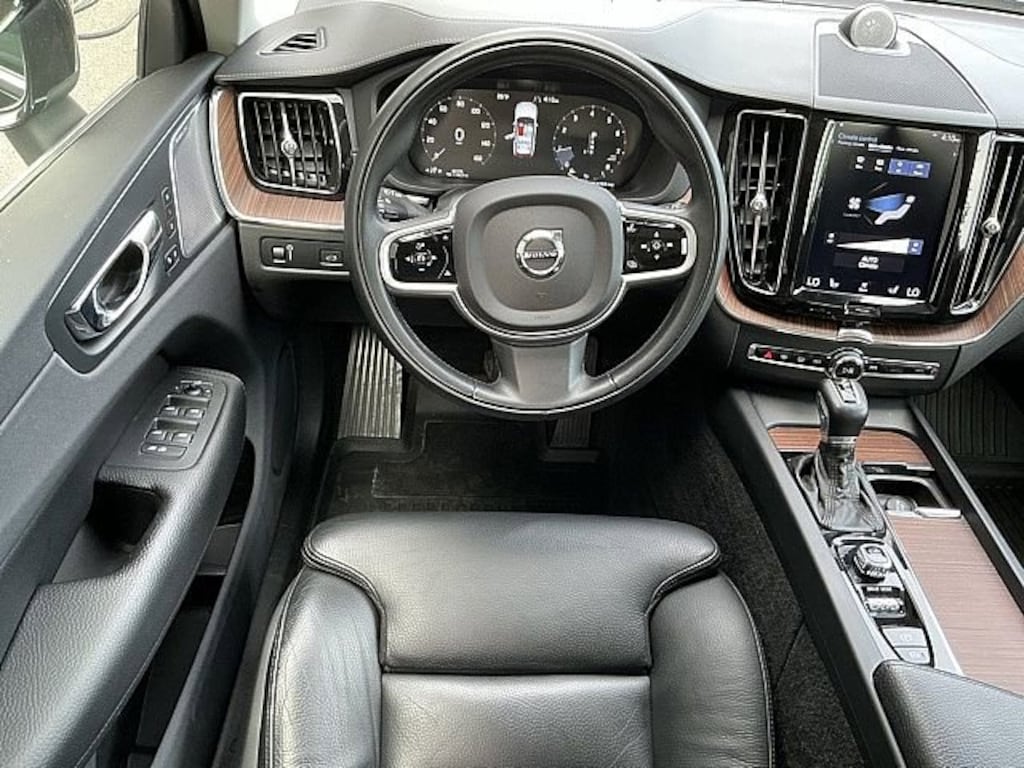 Used 2019 Volvo XC60 Inscription T6 AWD Inscription