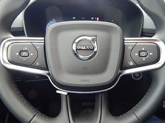 2026 Volvo XC40 Plus - Photo 21