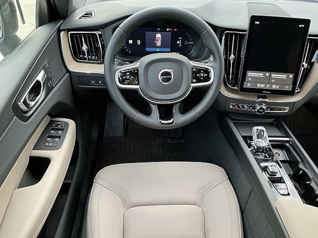 New 2026 Volvo XC60 plug-in hybrid T8 Plus SUV