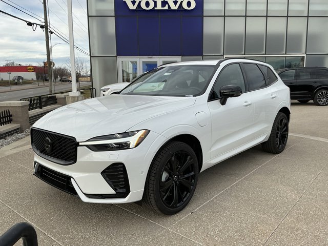 2026 Volvo XC60 T8 Ultra Black Edition Theme AWD's photo