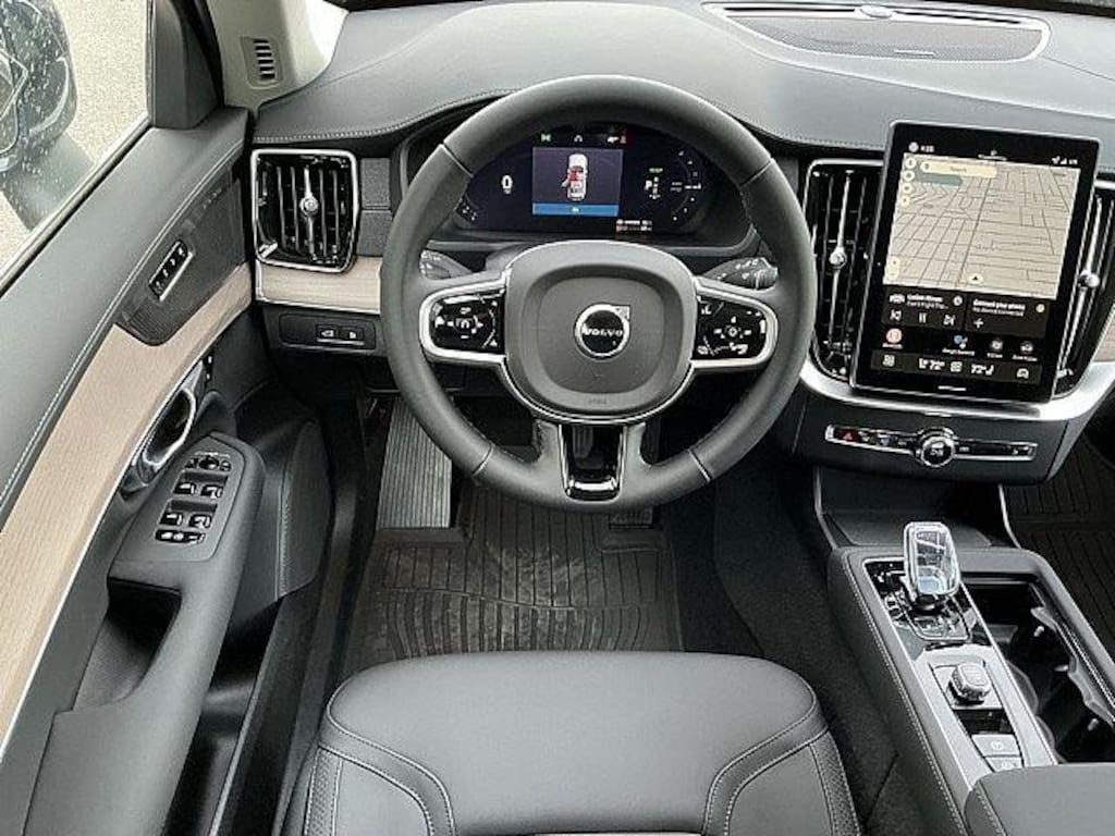 New 2026 Volvo XC90 plug-in hybrid T8 Plus 7-Seater SUV