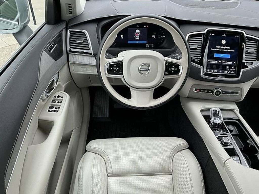 Certified 2024 Volvo XC90 Recharge Plug-In Hybrid Ultimate Bright Theme T8 eAWD PHEV Ultimate Bright Theme 7P
