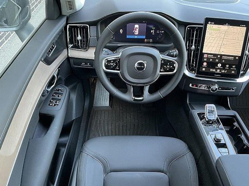 New 2026 Volvo XC90 plug-in hybrid T8 Plus 7-Seater SUV