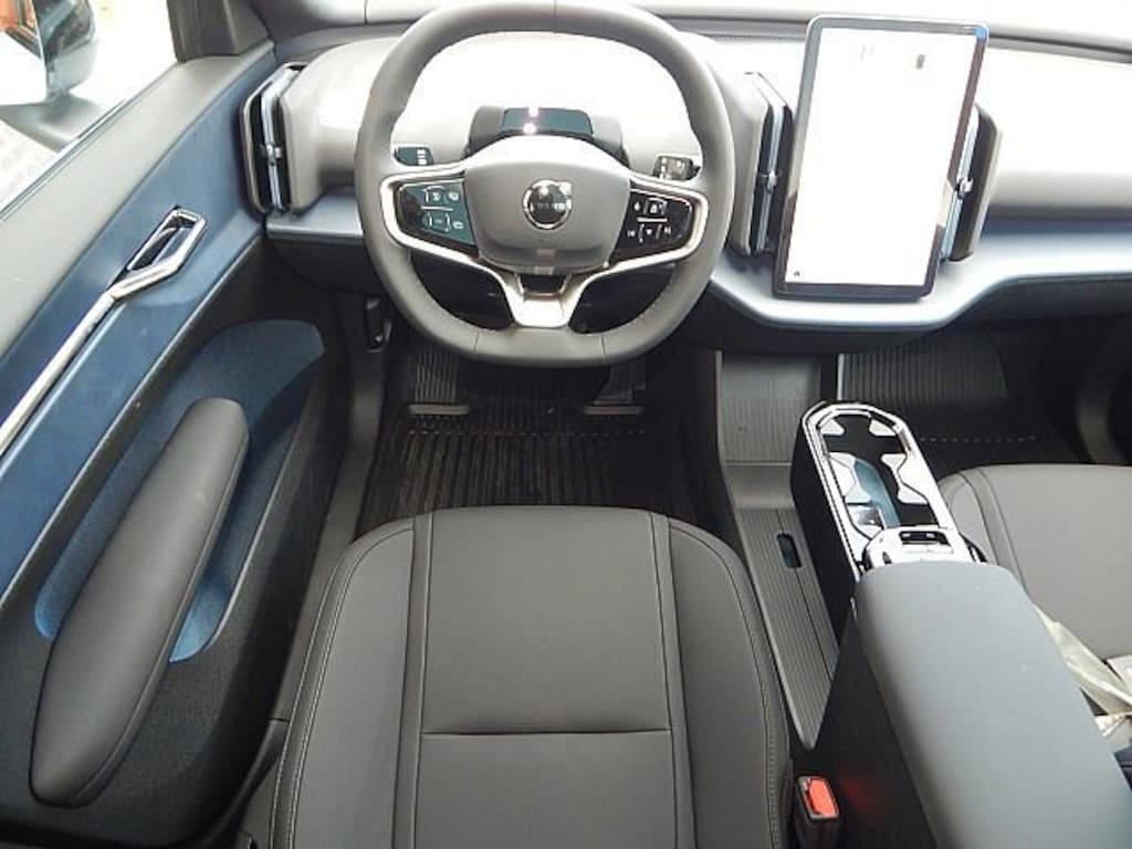 New 2025 Volvo EX30 Twin Motor Plus SUV