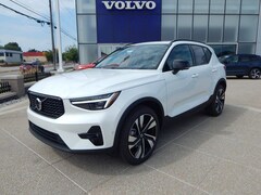 2025 Volvo XC40 B5 Ultra Dark Theme AWD SUV