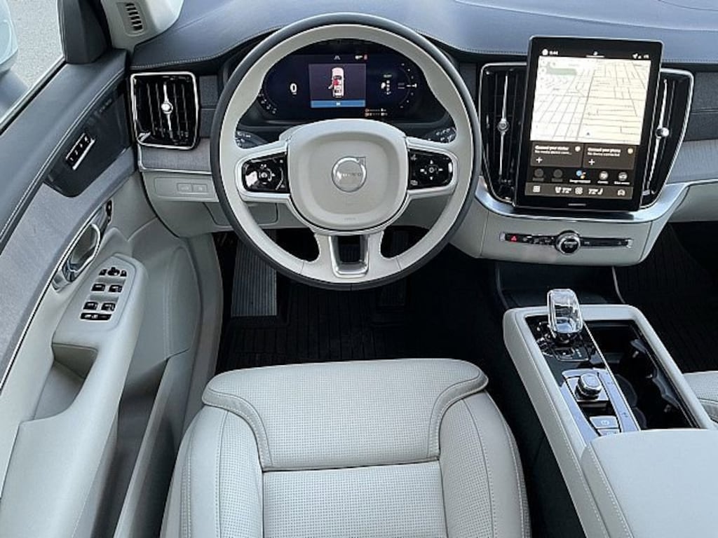 New 2026 Volvo XC90 plug-in hybrid T8 Ultra 7-Seater SUV