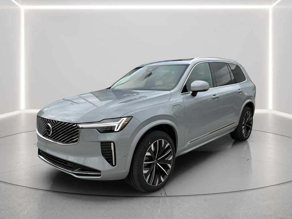 New 2026 Volvo XC90 plug-in hybrid T8 Plus 6-Seater SUV
