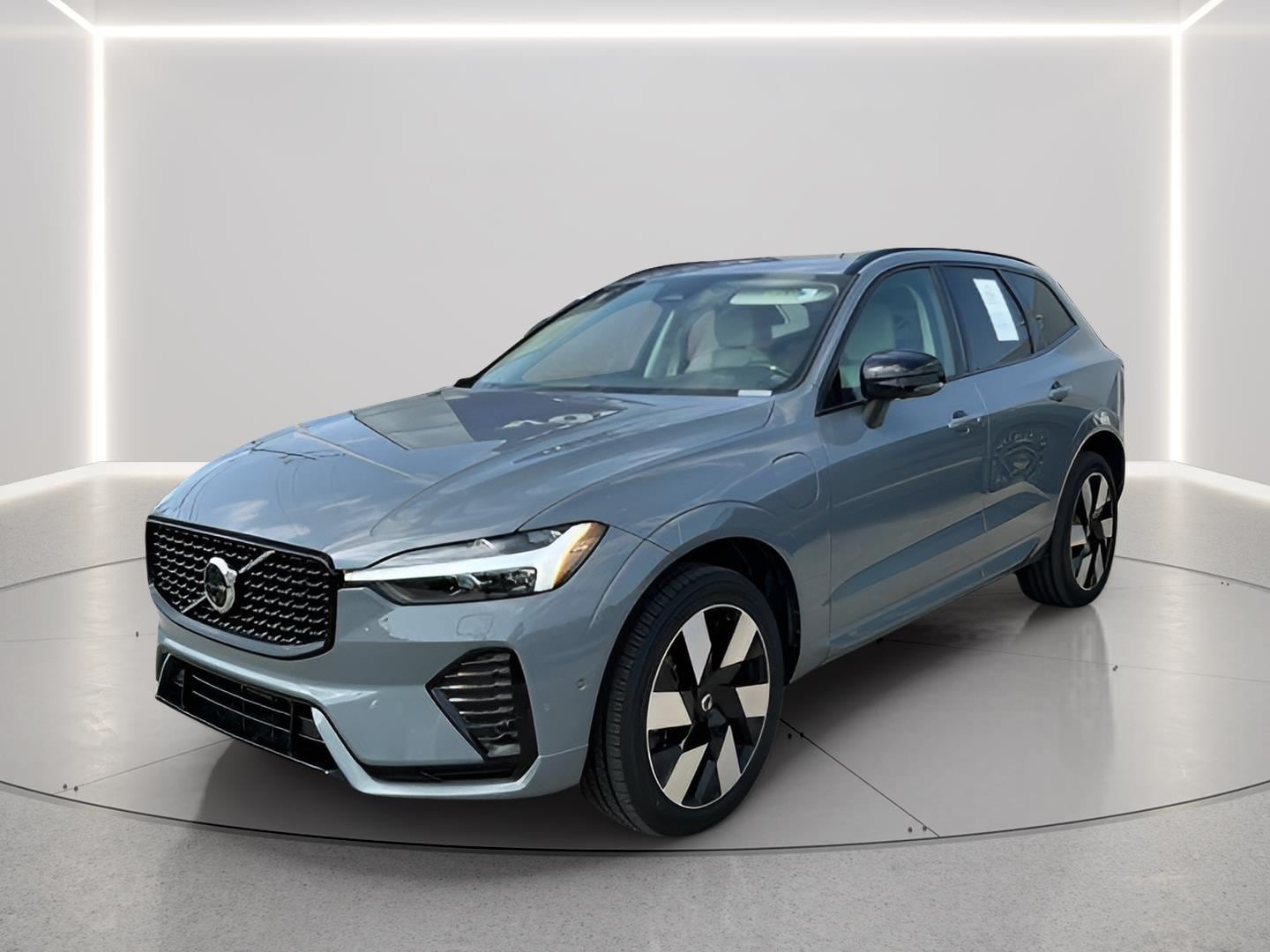 Certified 2024 Volvo XC60 Plus with VIN YV4H60DL4R1813688 for sale in Kansas City